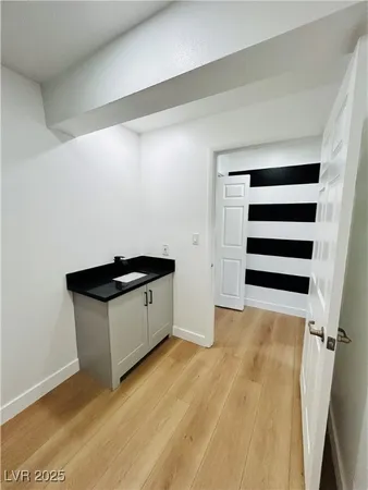 $1,395 | 1418 South 3rd Street, Las Vegas, NV 89104