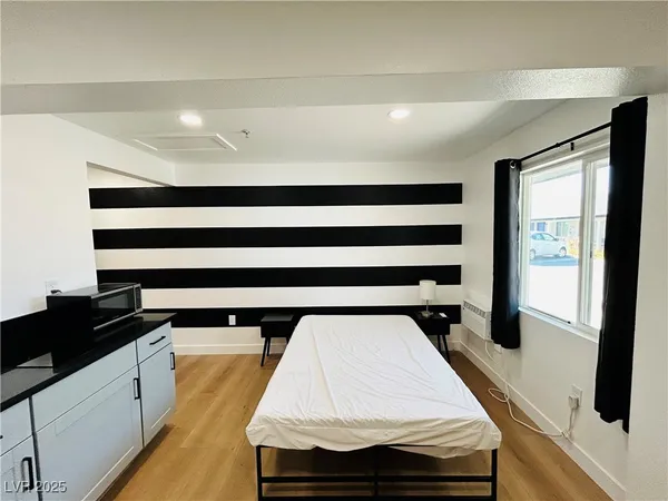 $1,395 | 1418 South 3rd Street, Las Vegas, NV 89104