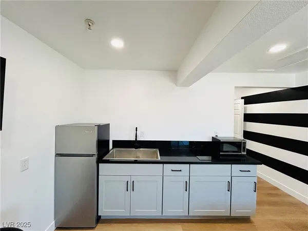 $1,395 | 1418 South 3rd Street, Las Vegas, NV 89104