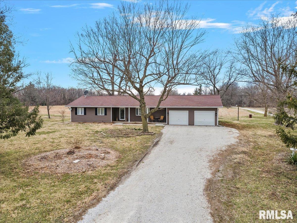 7902 Cascade Road Rochester, IL 62563 - Photo 2 of 48