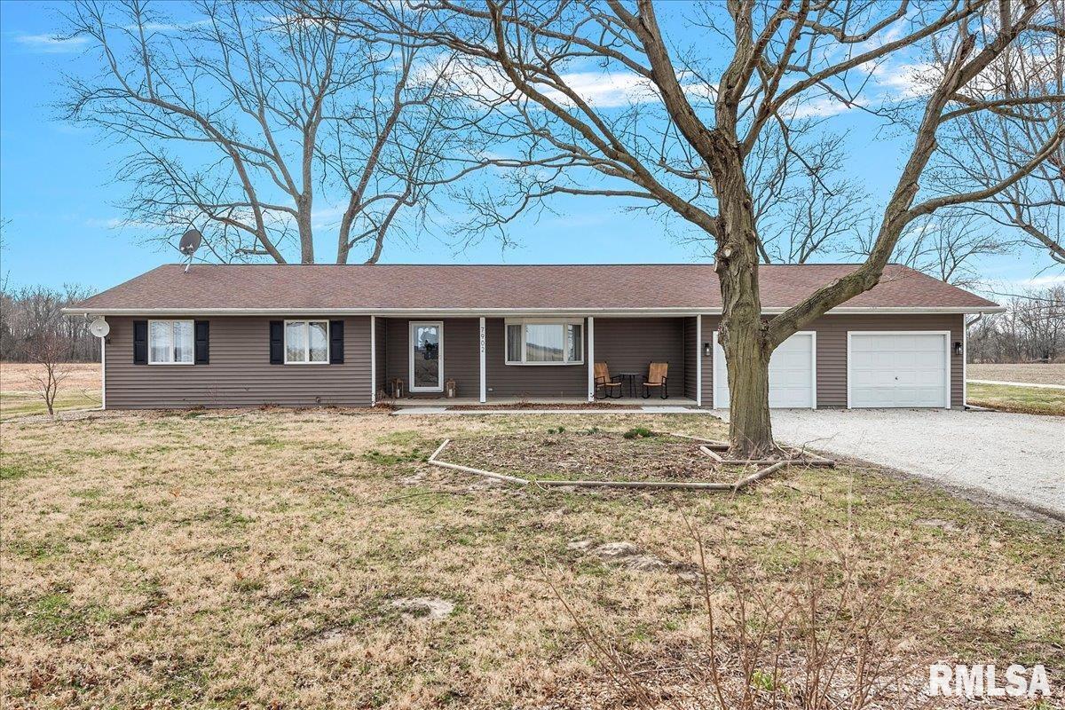 7902 Cascade Road Rochester, IL 62563 - Photo 3 of 48