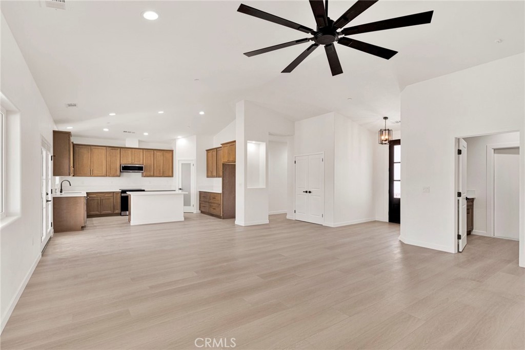 20112 Sahale Road Apple Valley, CA 92307 - Photo 11 of 67