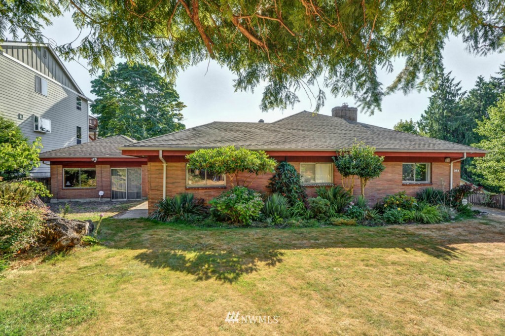 364 Thomas Avenue Southwest Renton, WA 98057 - Photo 1 of 14