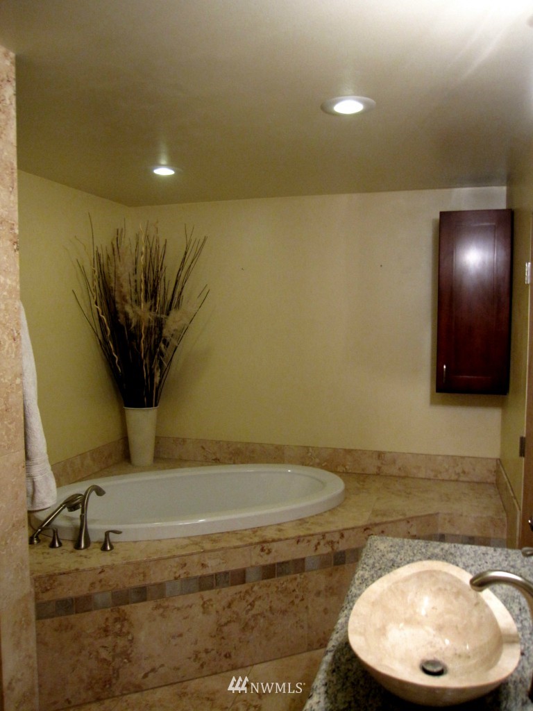 364 Thomas Avenue Southwest Renton, WA 98057 - Photo 14 of 14