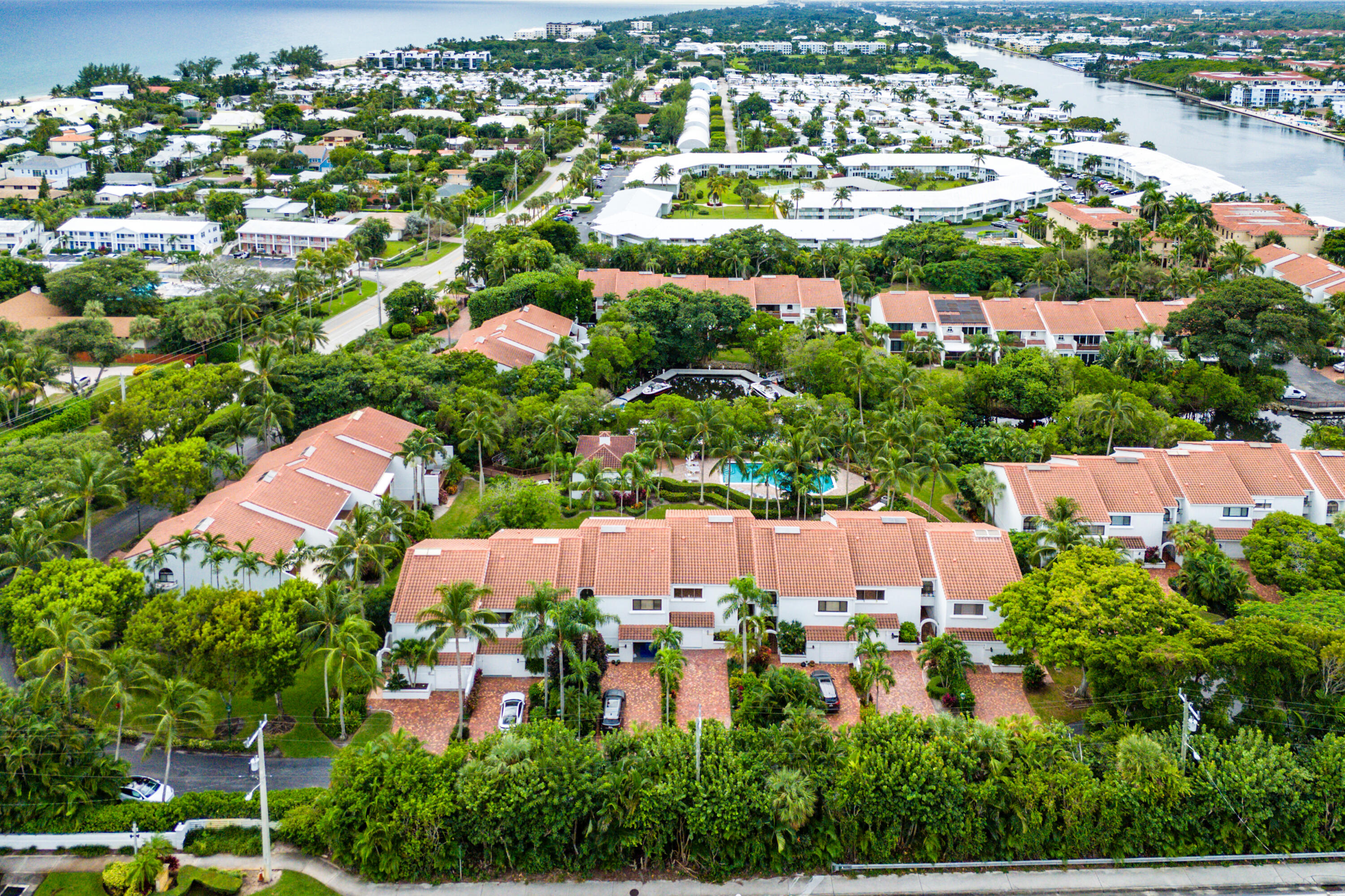 5578 North Ocean Boulevard, Unit 28F Ocean Ridge, FL 33435 - Photo 44 of 47 an aerial view of multiple house