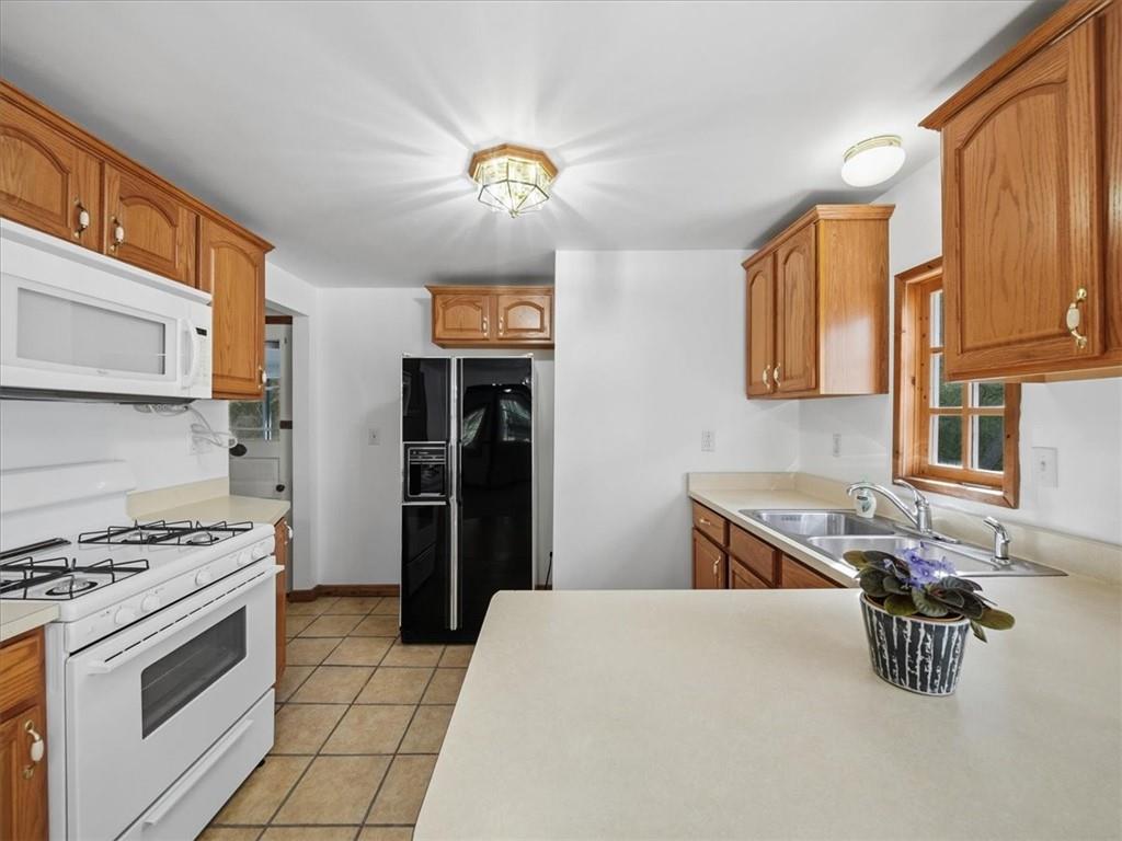 1306 Chapel Road Monaca, PA 15061 - Photo 10 of 23