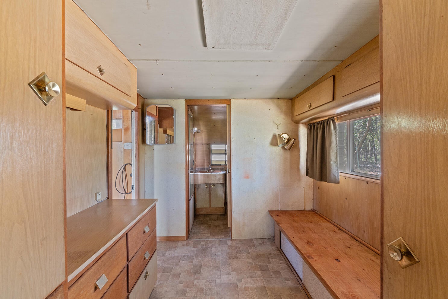 189 Finch Road Kerby, OR 97531 - Photo 7 of 22 DSC_0754