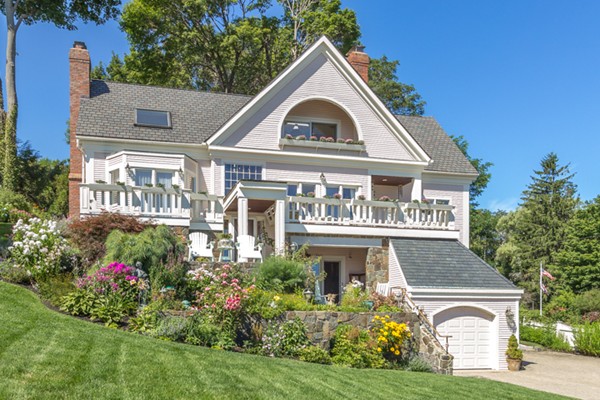 60 Beacon Street Marblehead, MA 01945 - Photo 1 of 30 Gallery Image 1