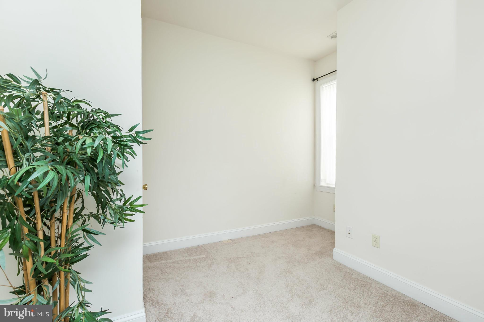 3444 Roland Avenue Baltimore, MD 21211 - Photo 16 of 26 Bedroom