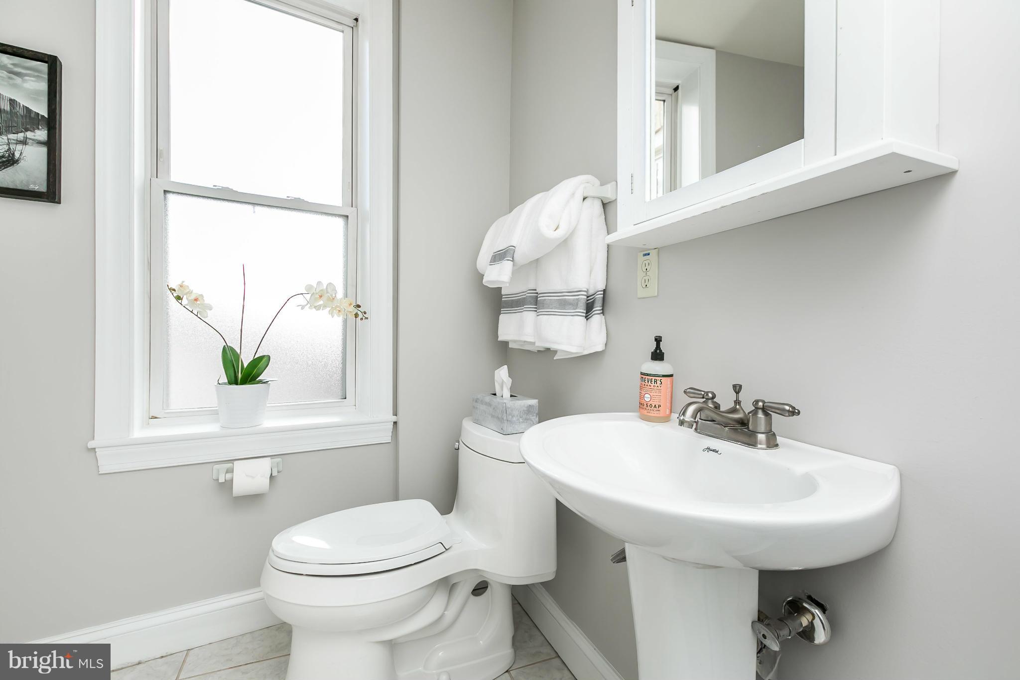 3444 Roland Avenue Baltimore, MD 21211 - Photo 18 of 26 Bath