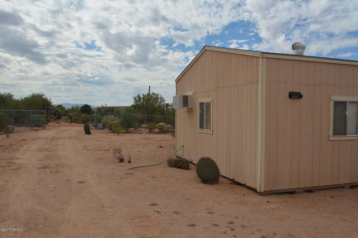 12590 West Mile Wide Road, Unit 1 Tucson, AZ 85743 - Photo 4 of 14