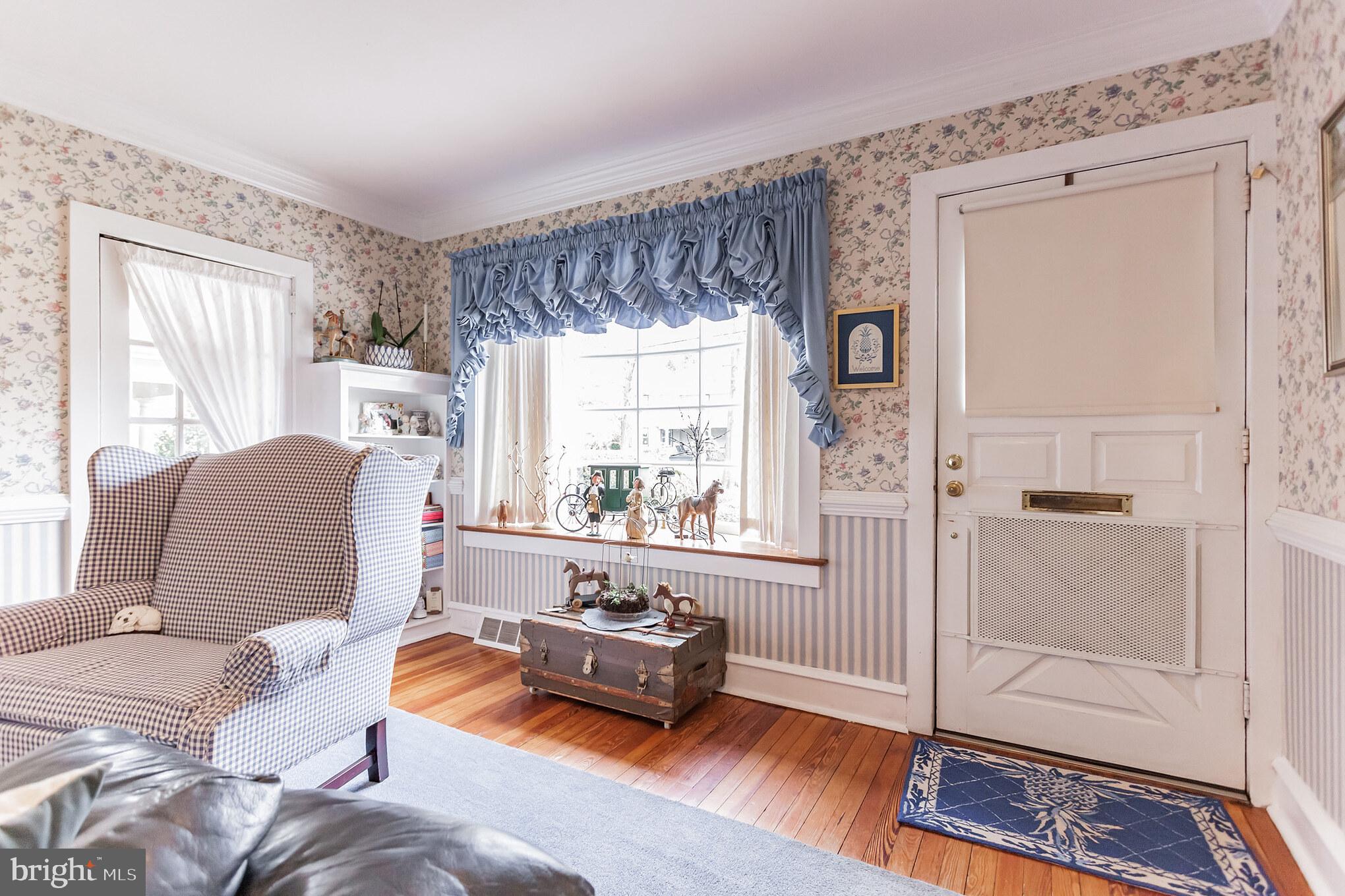 316 Chestnut Street Haddonfield, NJ 08033 - Photo 4 of 30 a living room with furniture and wooden floor