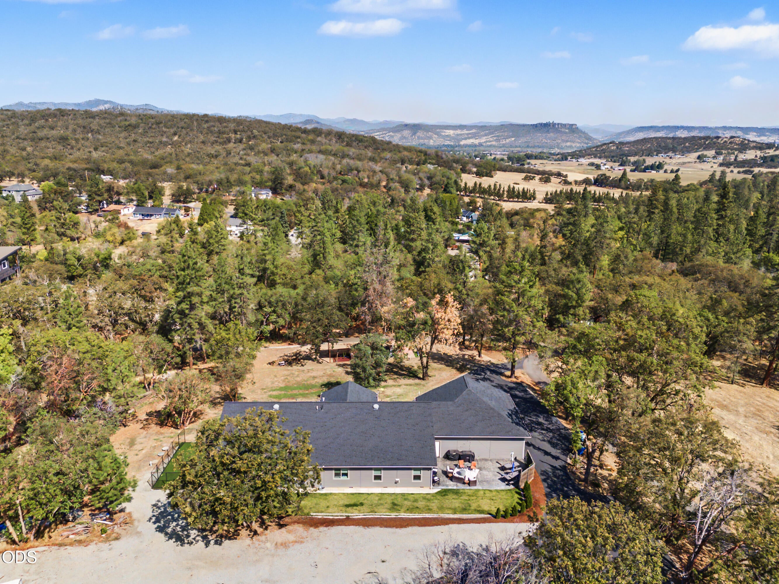 4873 Old Stage Road Central Point, OR 97502 - Photo 43 of 47 Gallery Image 43