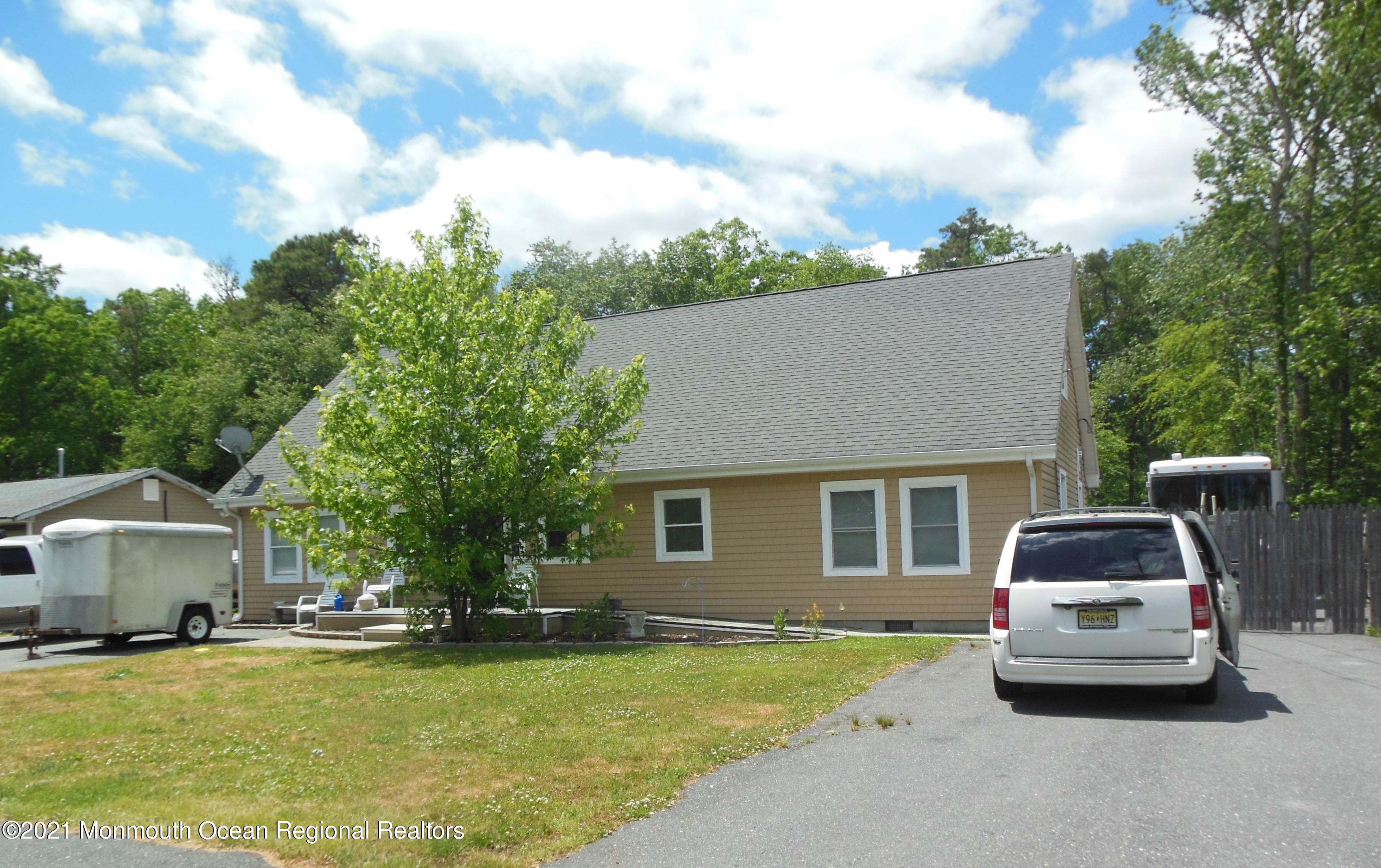 221 Birch Road Tuckerton, NJ 08087 - Photo 2 of 38 DSCN3057