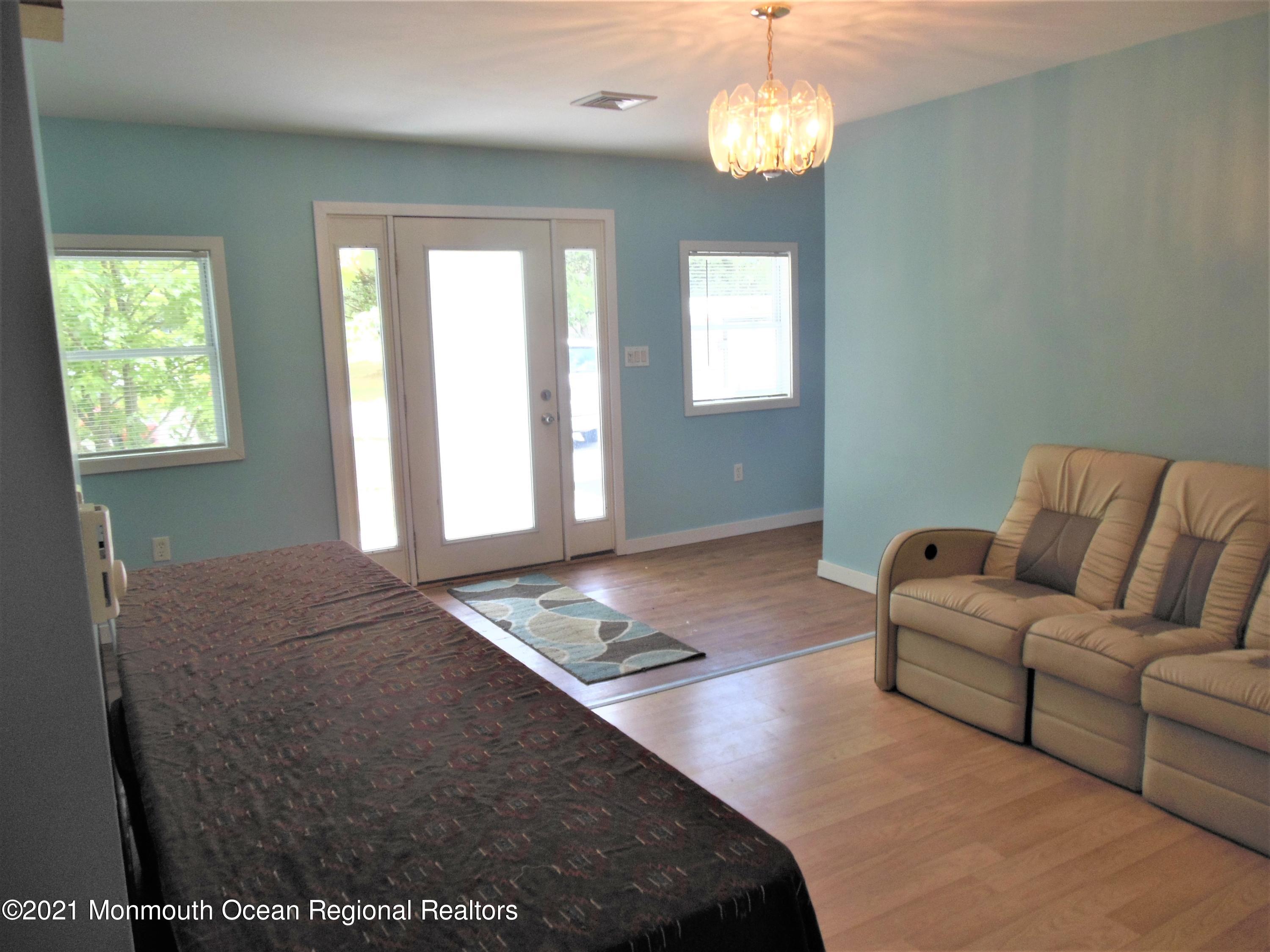 221 Birch Road Tuckerton, NJ 08087 - Photo 3 of 38 DSCN3040