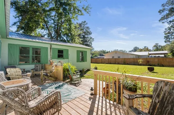 $1,800 | 300 Colson Avenue, Woodbine, GA 31569