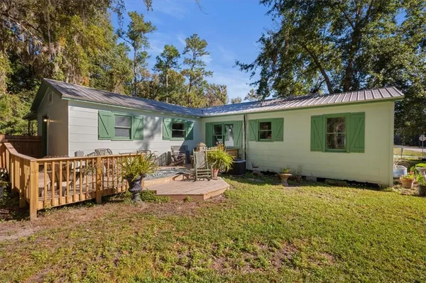 $1,800 | 300 Colson Avenue, Woodbine, GA 31569