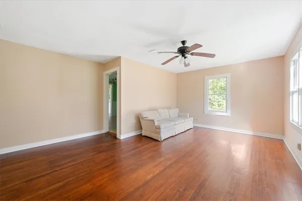 $1,800 | 300 Colson Avenue, Woodbine, GA 31569