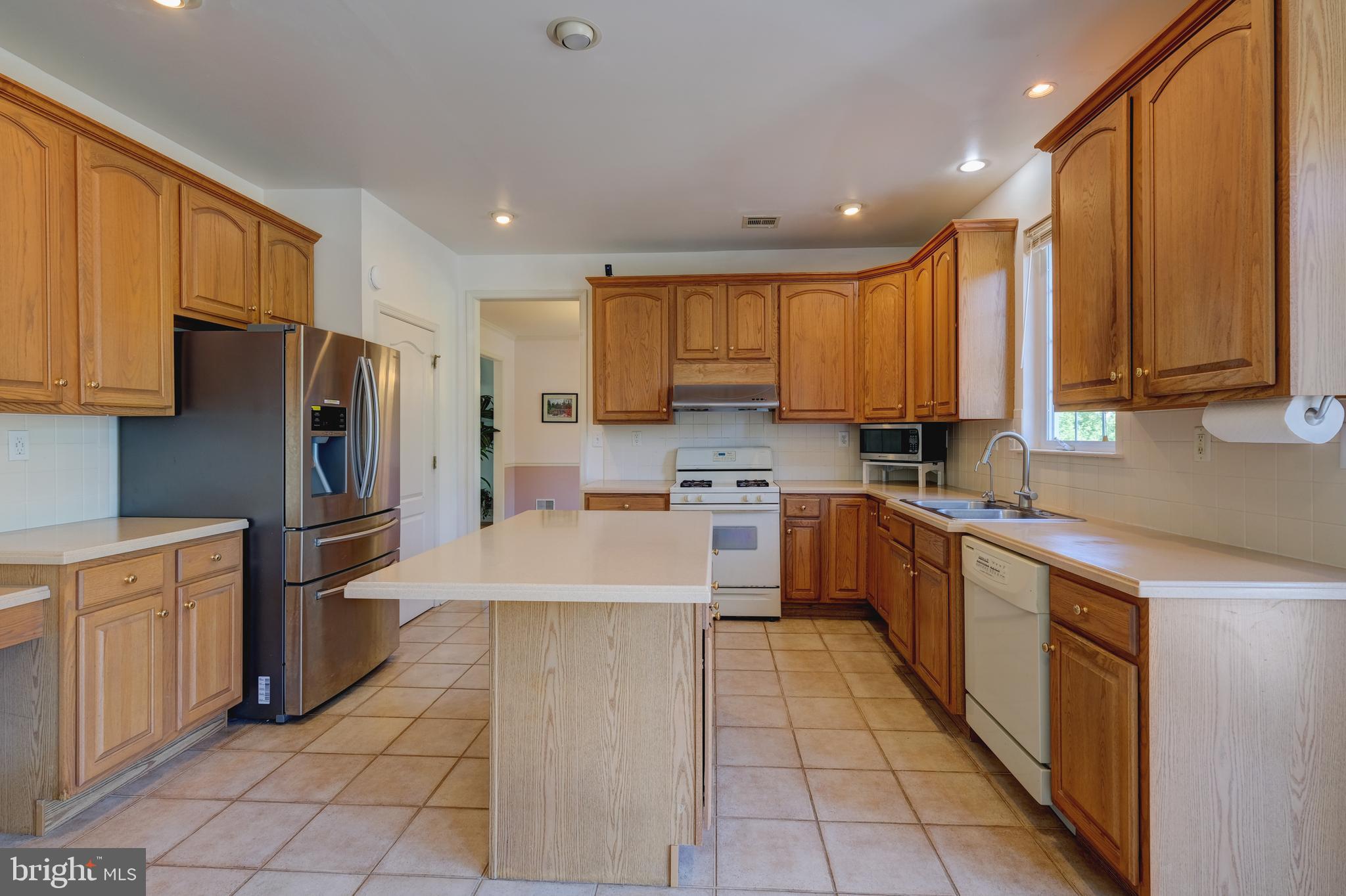 5 Pierce Road East Windsor, NJ 08520 - Photo 8 of 30 Gallery Image 8