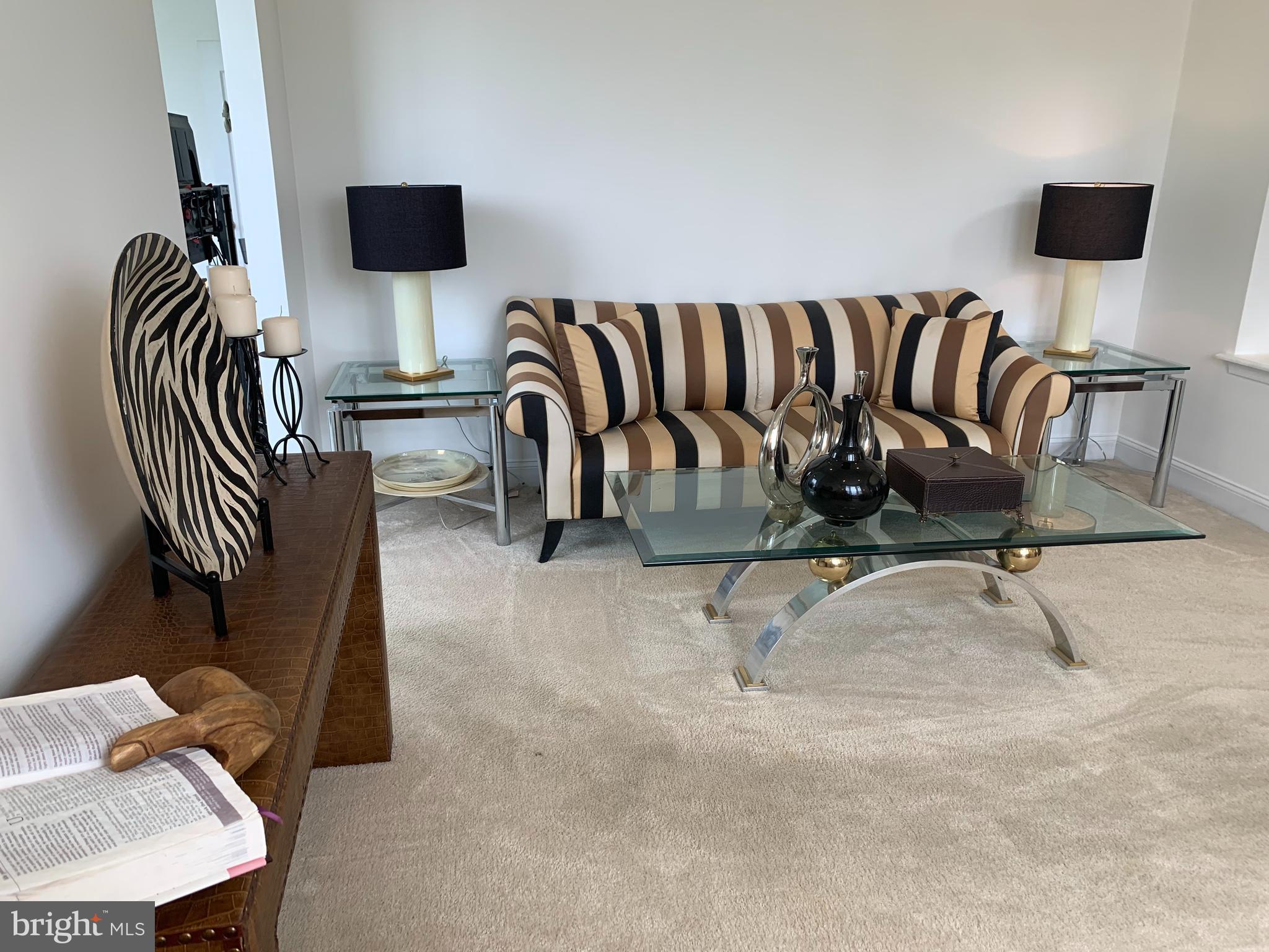 326 Rainey Road Swedesboro, NJ 08085 - Photo 12 of 39 Living Room