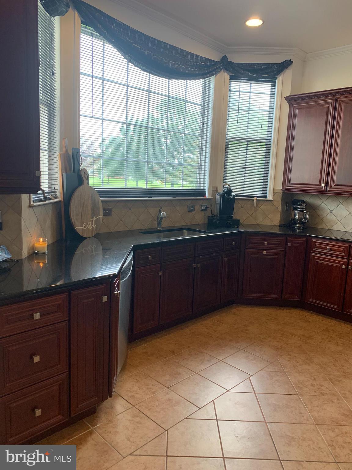326 Rainey Road Swedesboro, NJ 08085 - Photo 9 of 39 Kitchen