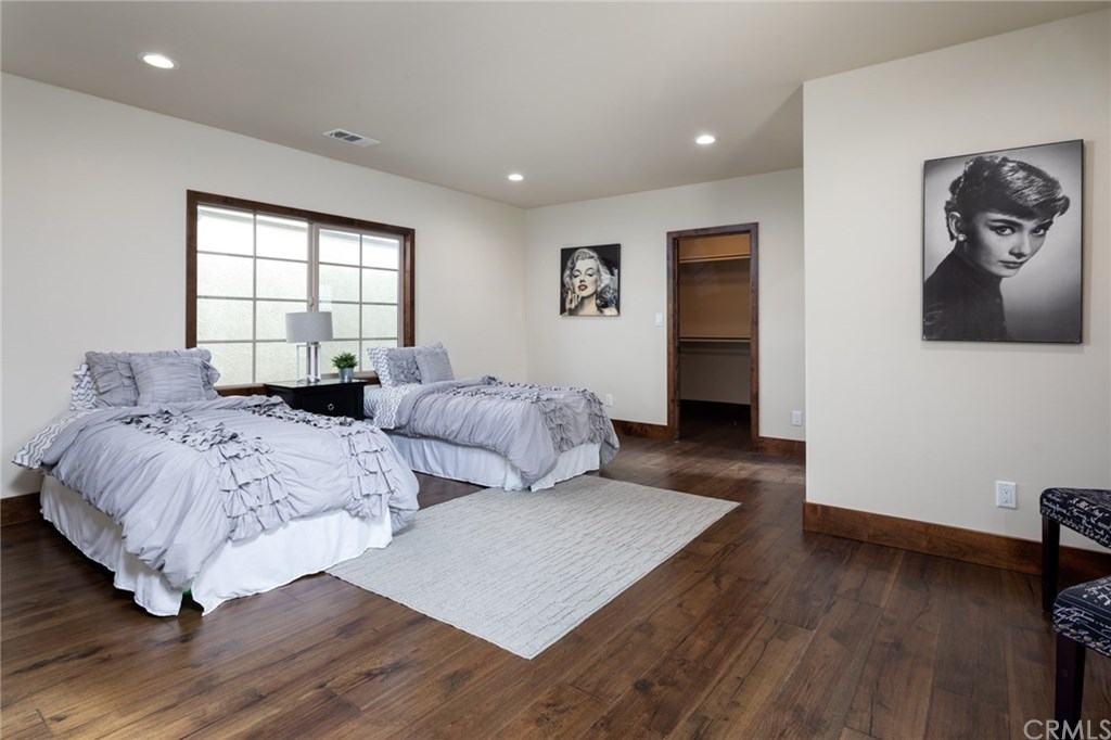 110 Cordova Walk Long Beach, CA 90803 - Photo 29 of 40