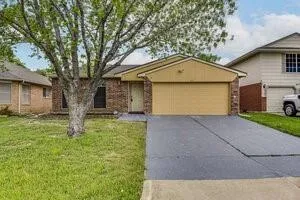 $2,150 | 625 Hollyberry Drive, Mansfield, TX 76063