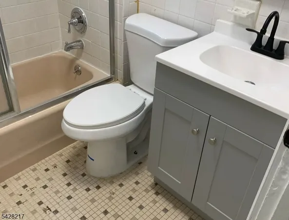 $4,000 | 2144 Evans Street, Rahway, NJ 07065