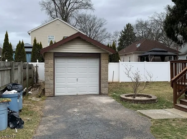 $4,000 | 2144 Evans Street, Rahway, NJ 07065