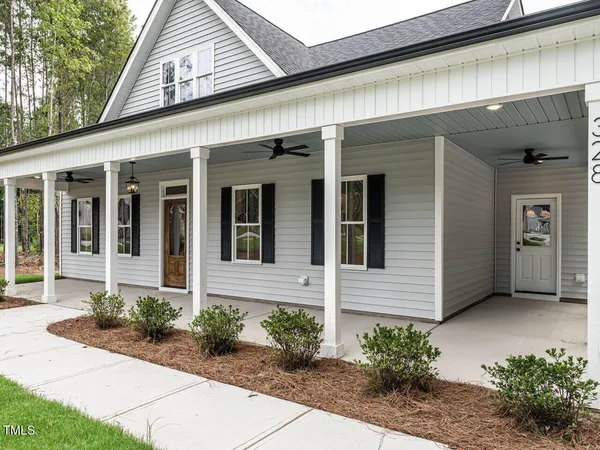 $609,700 | 328 Green Pines Estates Drive, Kenly, NC 27542