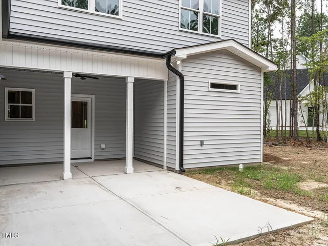 $614,900 | 328 Green Pines Estates Drive, Kenly, NC 27542