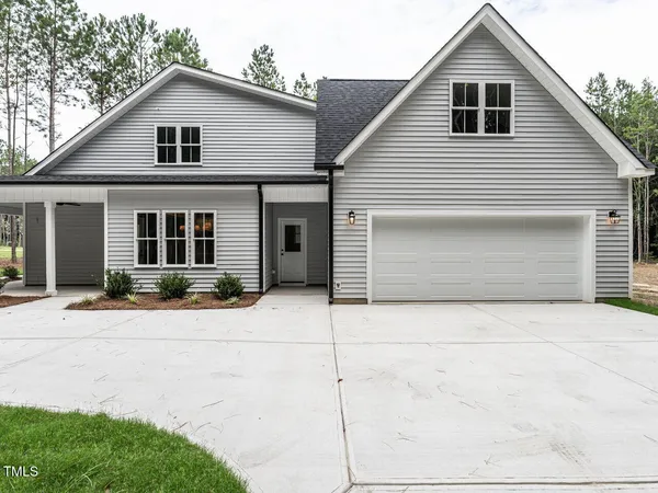 $609,700 | 328 Green Pines Estates Drive, Kenly, NC 27542