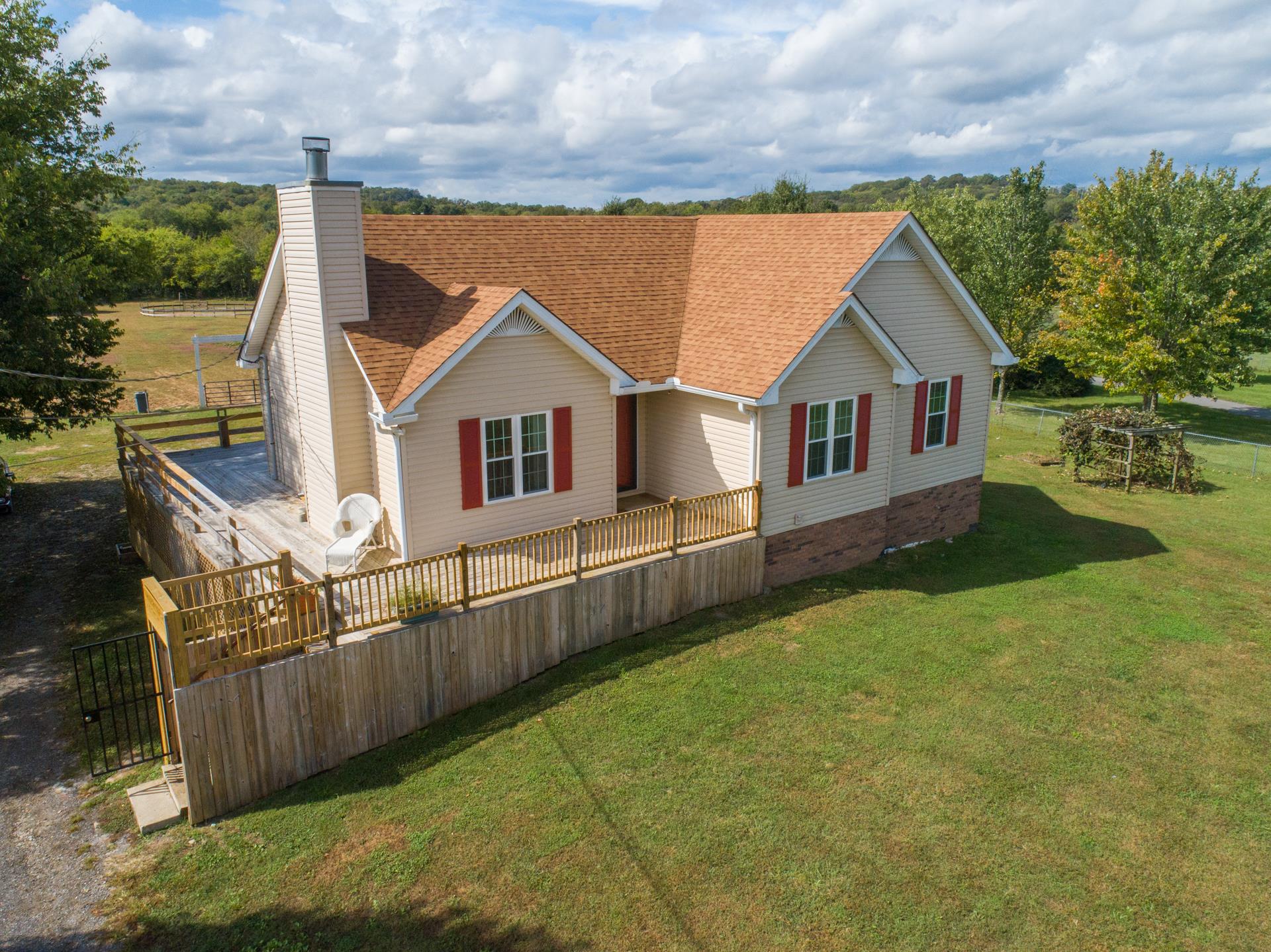 2016 new windows and 2010 new roof