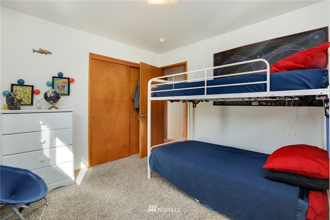 3717 Rockefeller Avenue Everett, WA 98201 - Photo 11 of 25