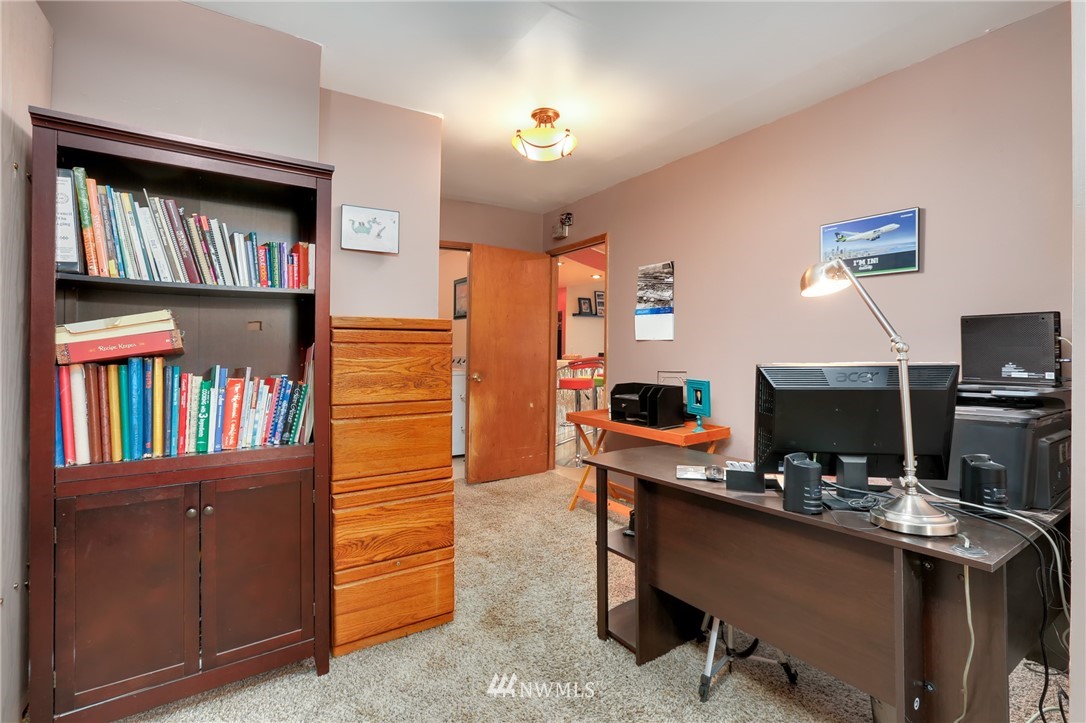 3717 Rockefeller Avenue Everett, WA 98201 - Photo 17 of 25
