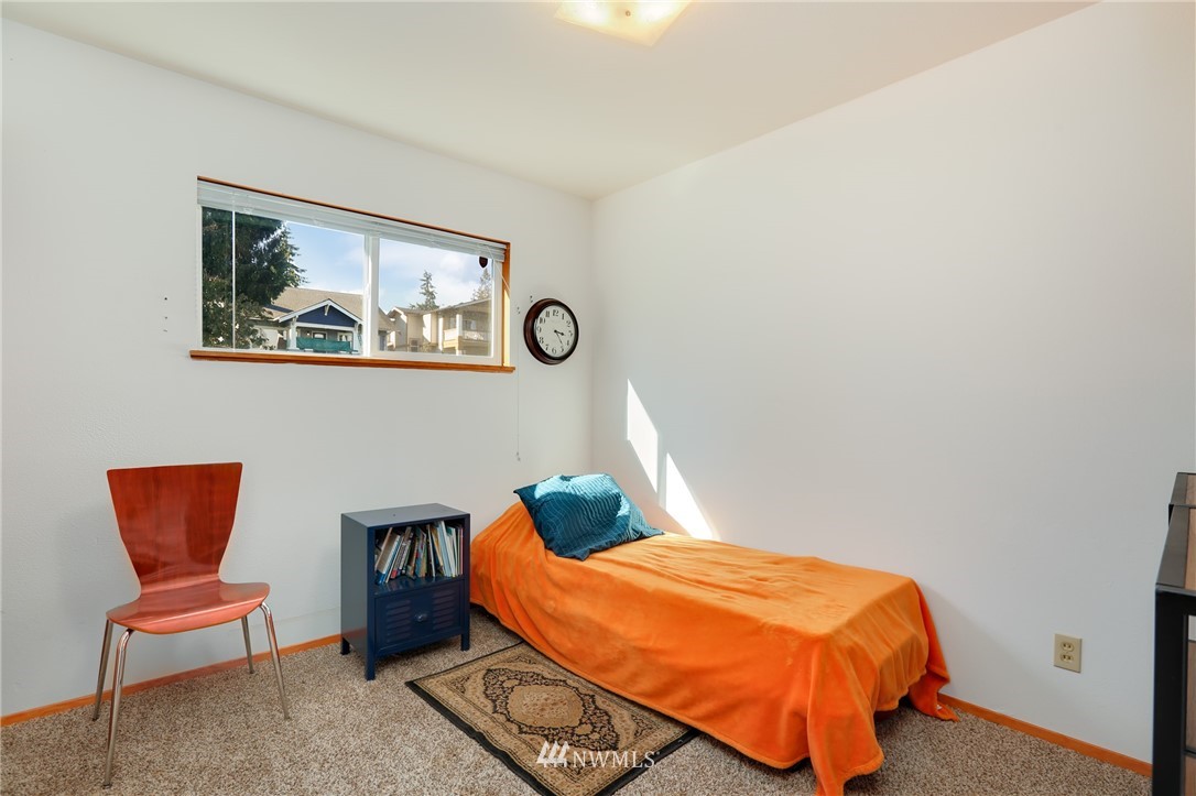 3717 Rockefeller Avenue Everett, WA 98201 - Photo 10 of 25