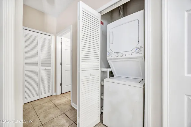 $154,000 | 5006 Key Lime Drive, Unit 203, Jacksonville, FL 32256