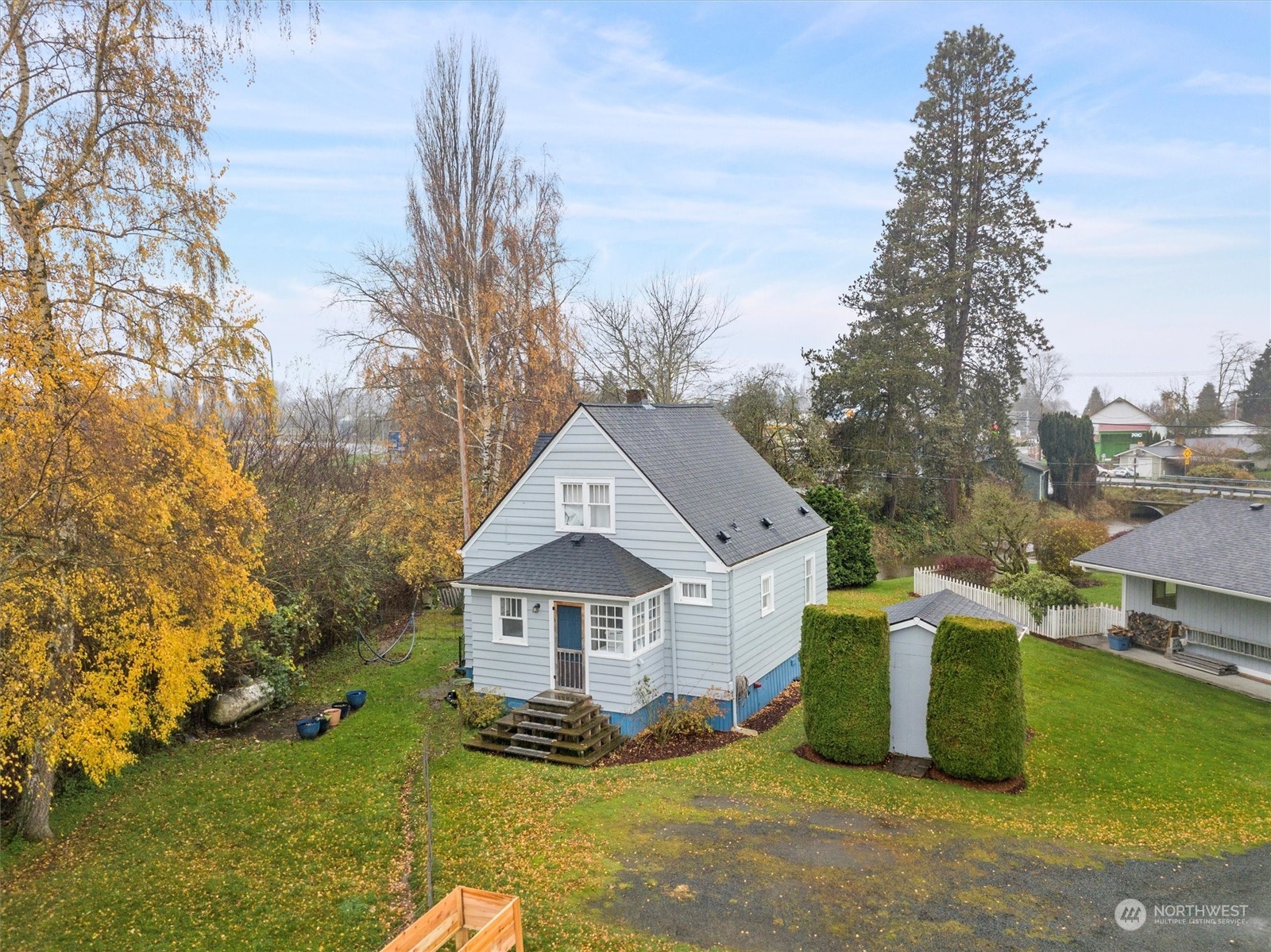 20925 Conway Frontage Road Mount Vernon, WA 98273 - Photo 5 of 40 a view of a house with a yard