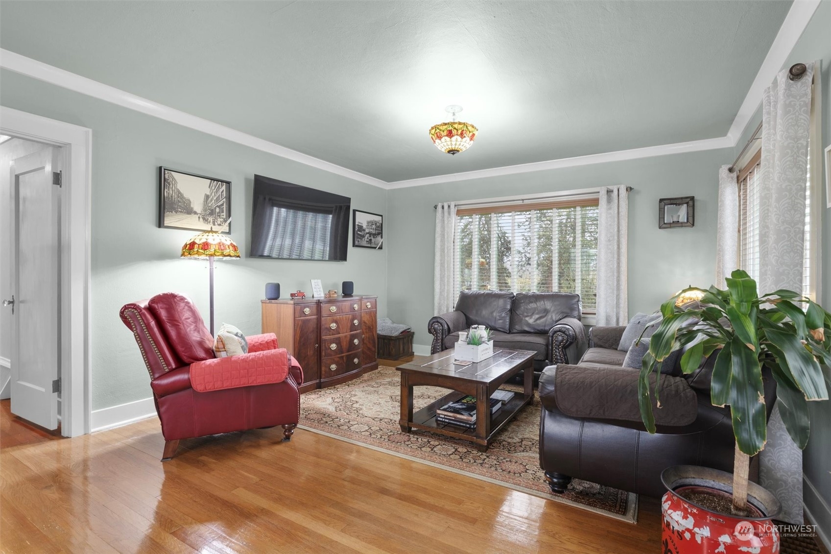 20925 Conway Frontage Road Mount Vernon, WA 98273 - Photo 9 of 40 a living room with furniture and a large window