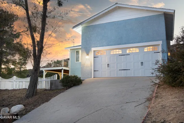 $515,000 | 43379 Lookabout Road, Lake Hughes, CA 93532