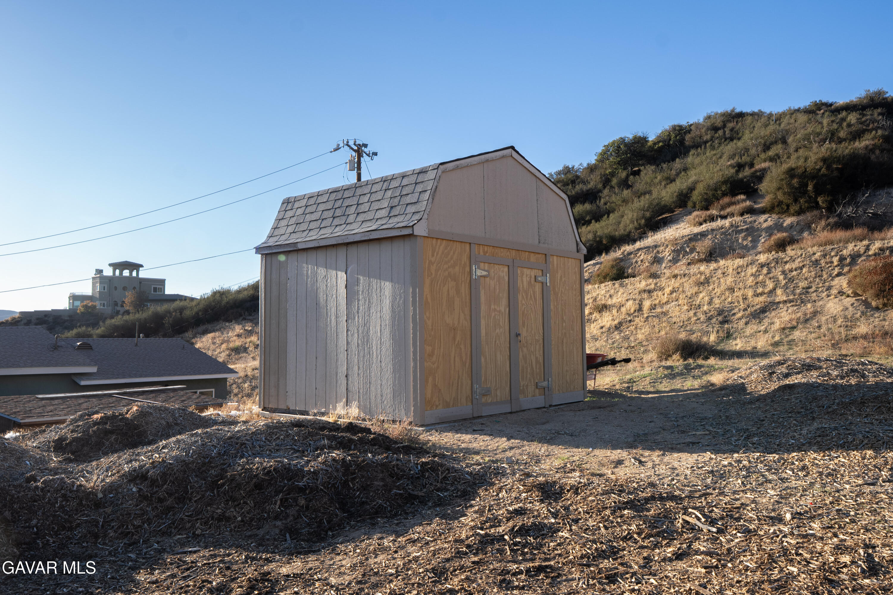 43379 Lookabout Road Lake Hughes, CA 93532 - Photo 45 of 50 a house view with a outdoor space