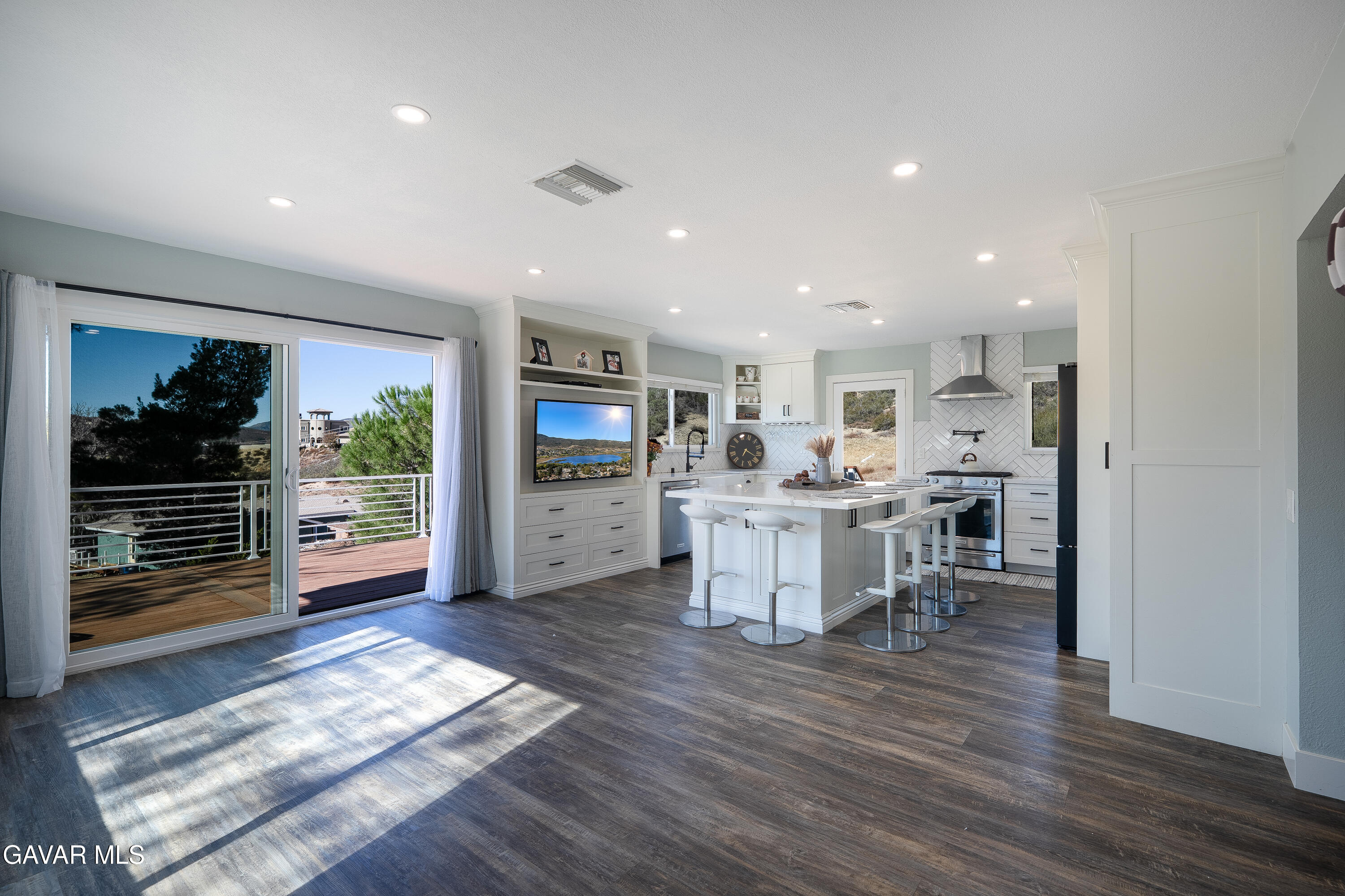 43379 Lookabout Road Lake Hughes, CA 93532 - Photo 5 of 41 JPP06789