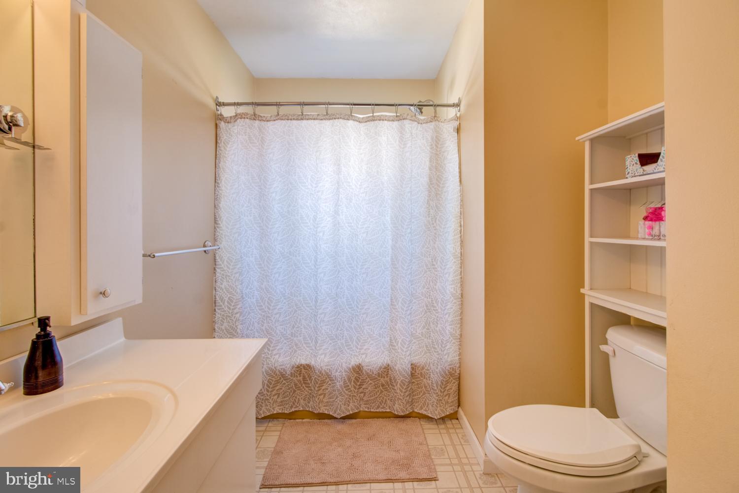 17 Rivulet Way Hamilton, NJ 08619 - Photo 26 of 38