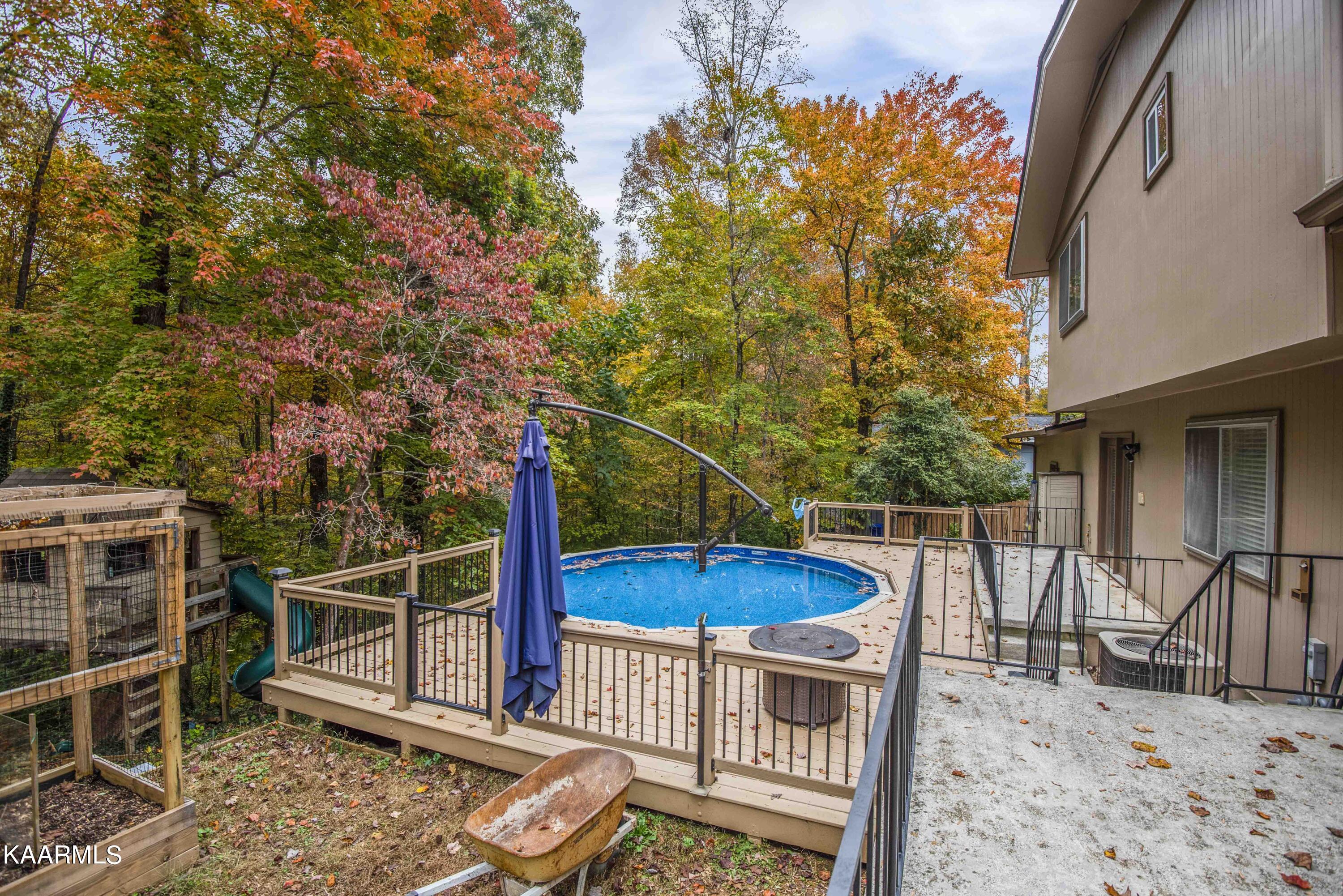 107 Norway Lane Oak Ridge, TN 37830 - Photo 21 of 23 back deck
