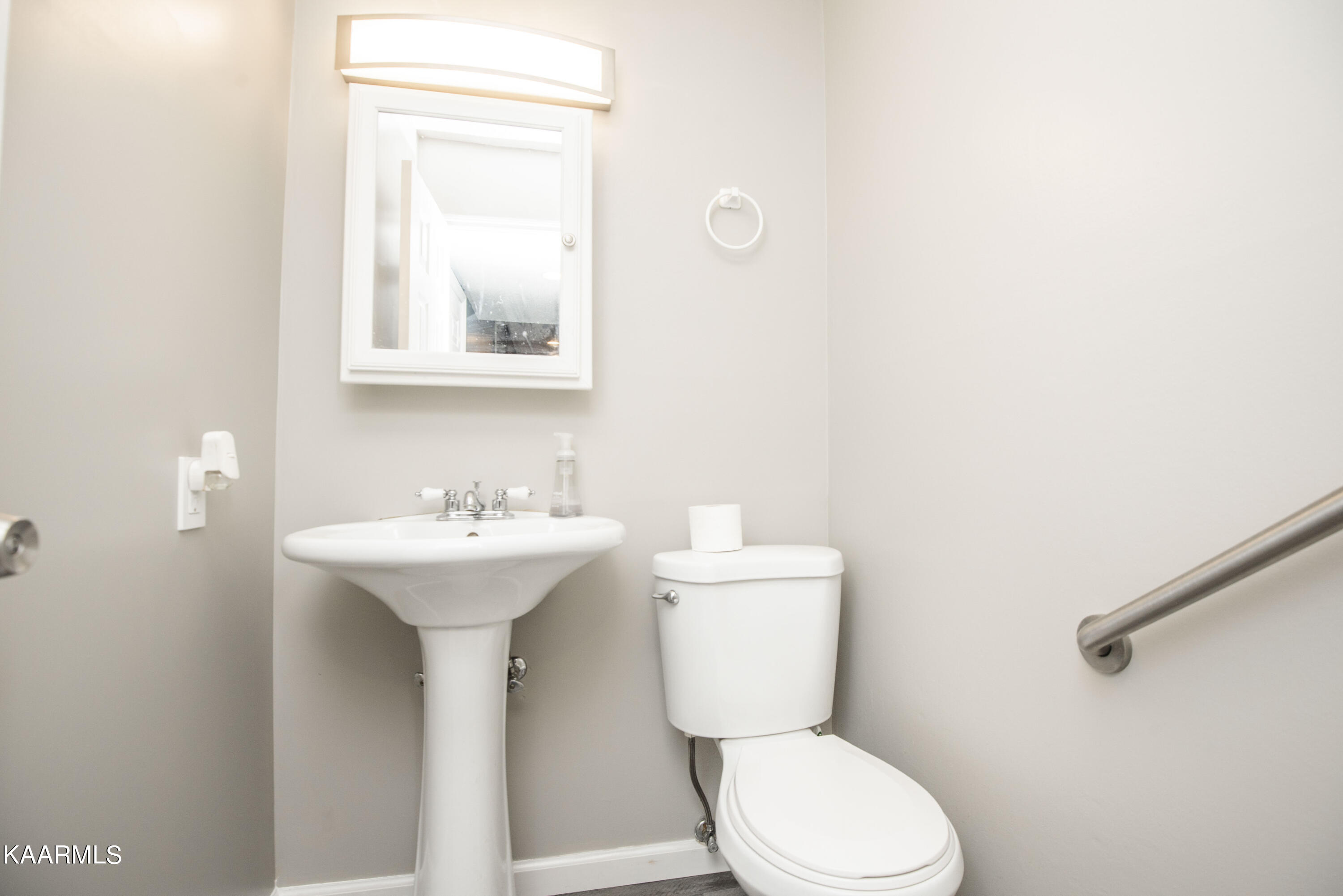 107 Norway Lane Oak Ridge, TN 37830 - Photo 10 of 23 lower level half bath