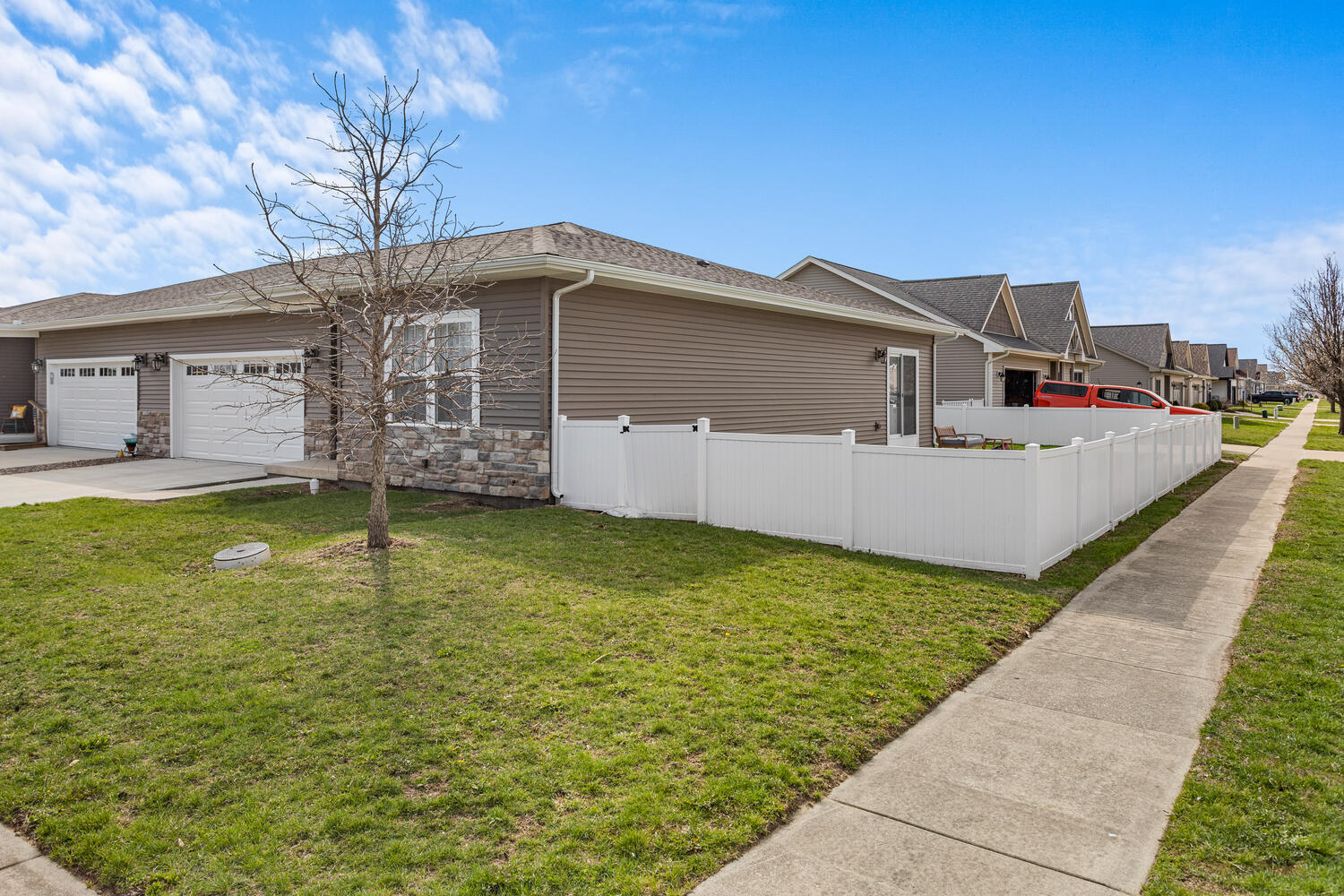 3309 Memory Lane Urbana, IL 61802 - Photo 2 of 31