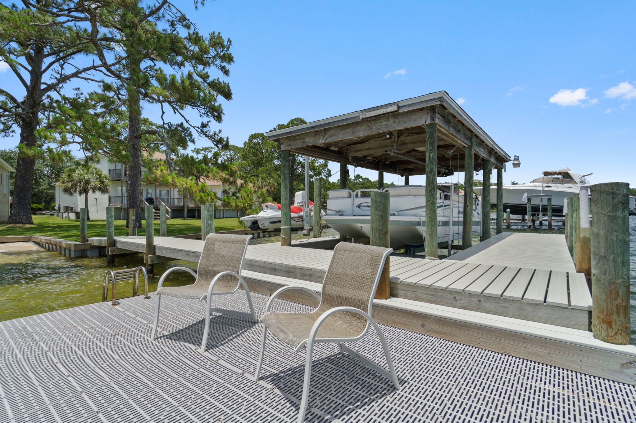 23 Paradise Point Road Shalimar, FL 32579 - Photo 26 of 69 55-web-or-mls-FinalExterior-15