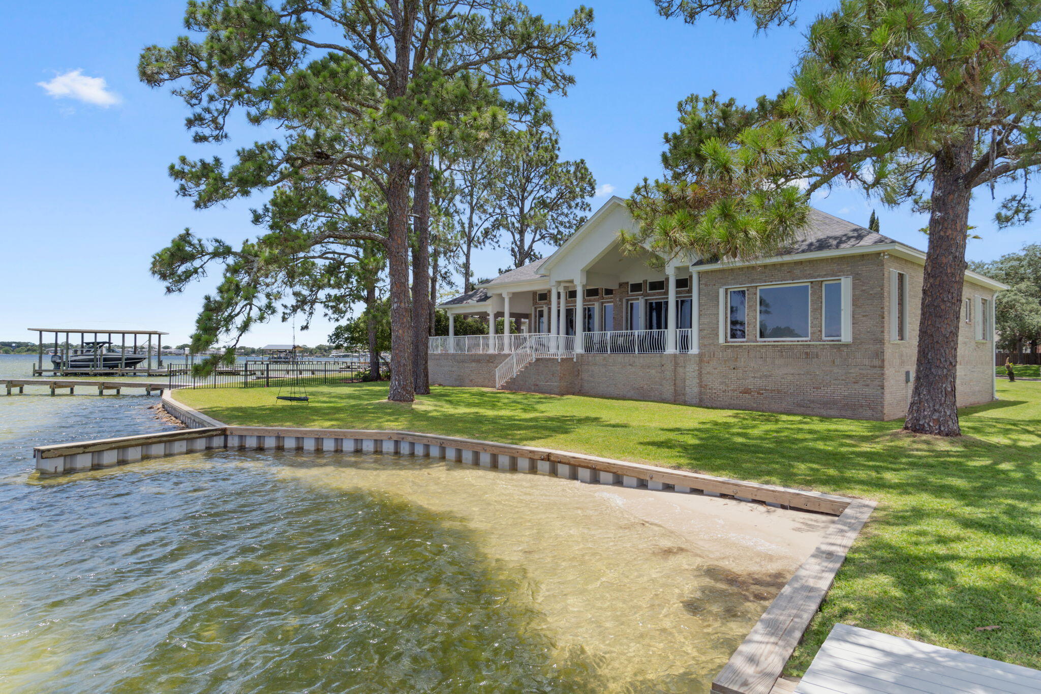 23 Paradise Point Road Shalimar, FL 32579 - Photo 27 of 69 57-web-or-mls-FinalExterior-18