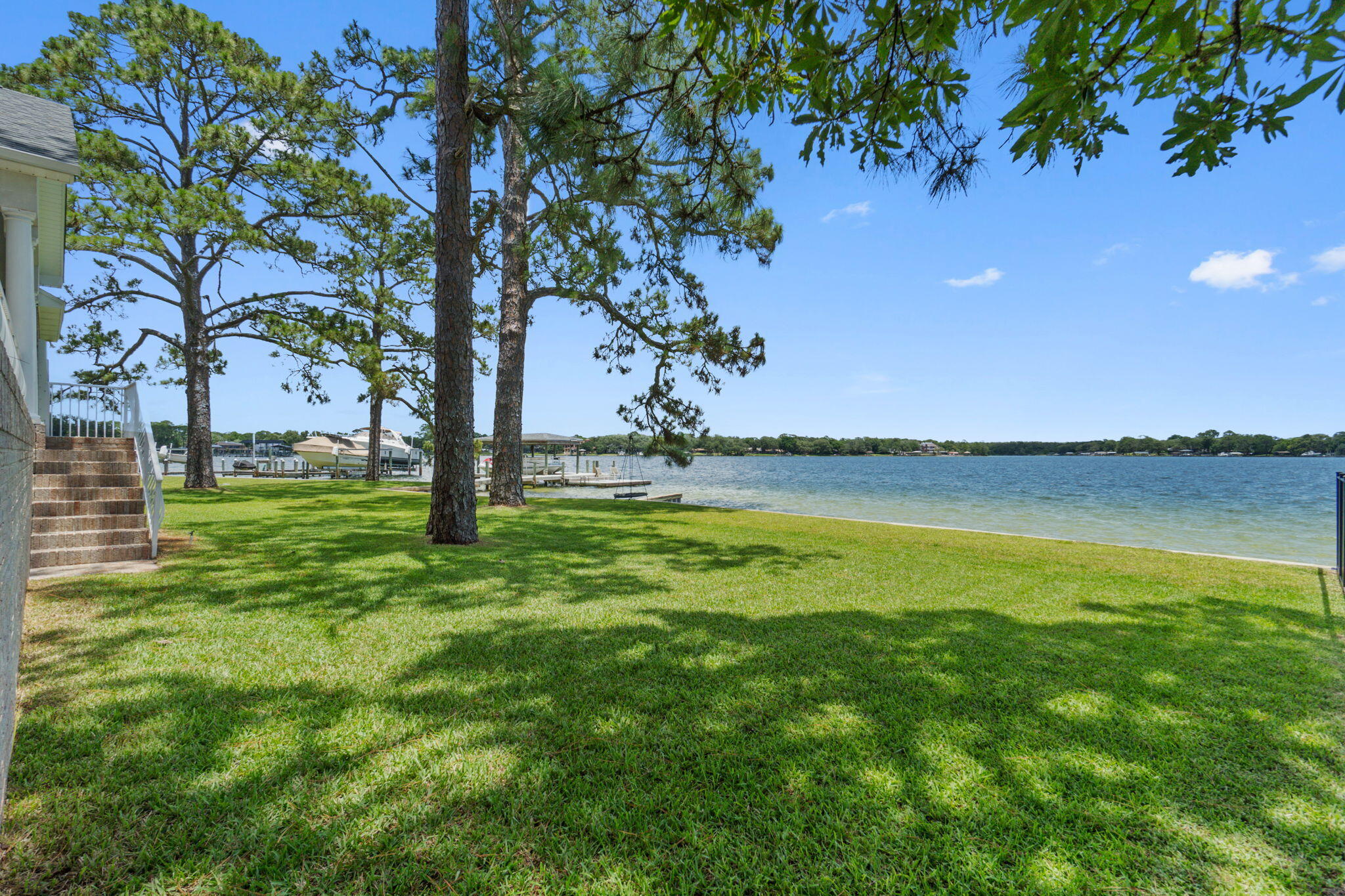 23 Paradise Point Road Shalimar, FL 32579 - Photo 8 of 69 48-web-or-mls-FinalExterior-9