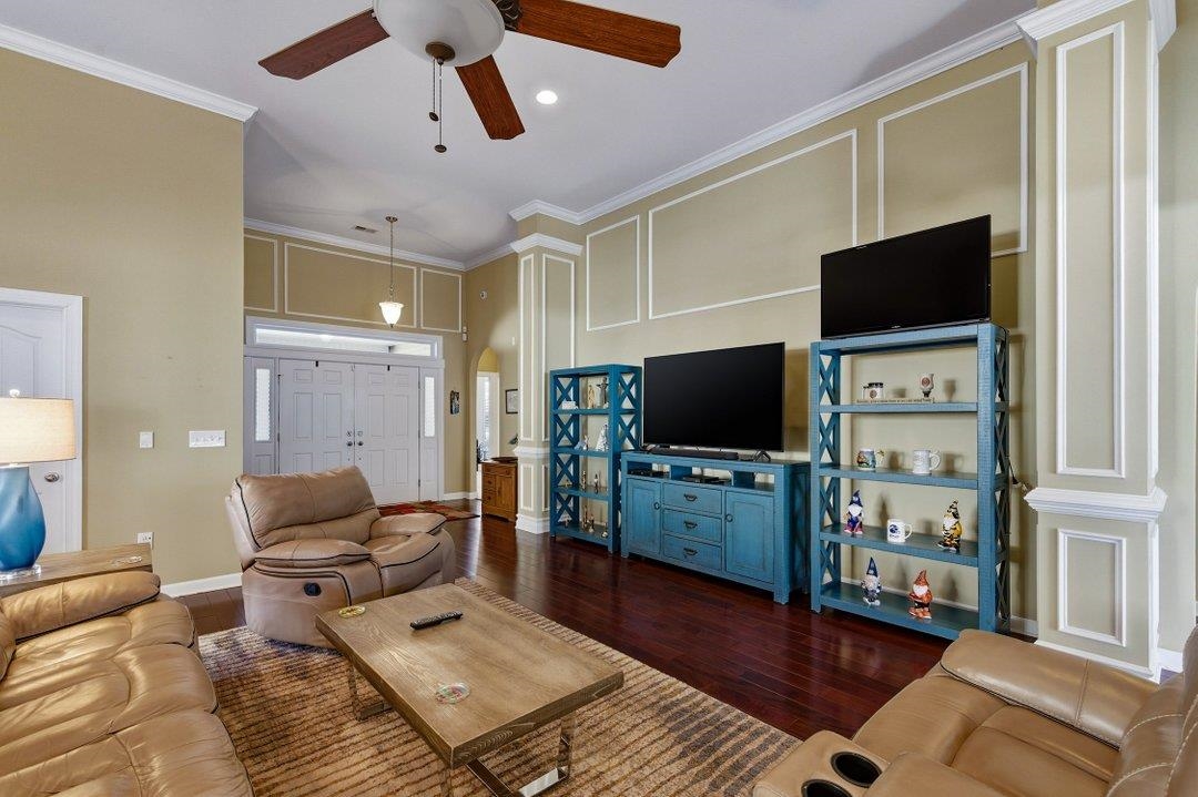 9 Alabaster Court Murrells Inlet, SC 29576 - Photo 4 of 37
